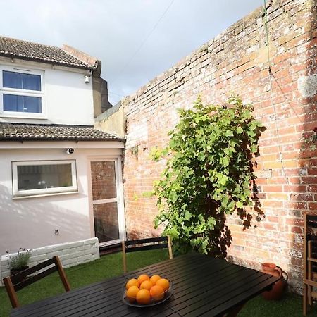 Cute Cottage 4 Mins From Cafes Station And Sea St Leonards-on-Sea Zewnętrze zdjęcie
