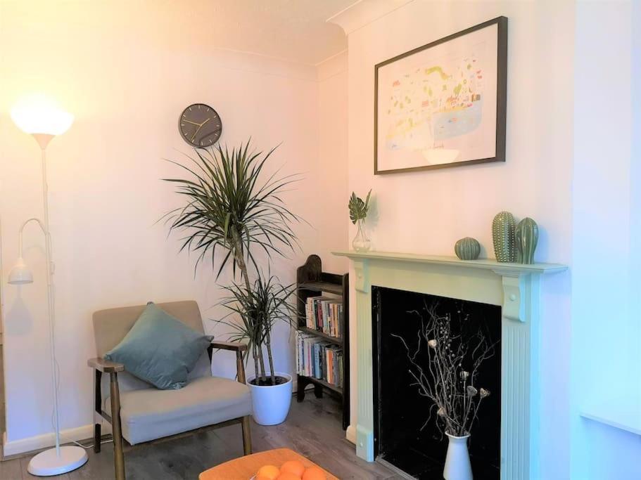 Cute Cottage 4 Mins From Cafes Station And Sea St Leonards-on-Sea Zewnętrze zdjęcie
